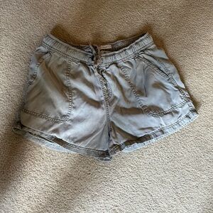 Green comfy flow shorts